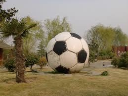 托尼：前锋不应在无意义的跑动上浪费精力，而是更专注于进球